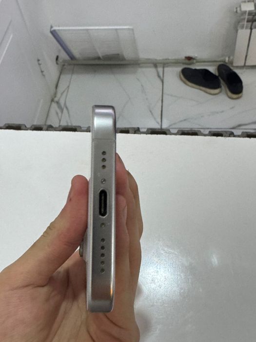 Iphone 16 pro 128 GB 90%