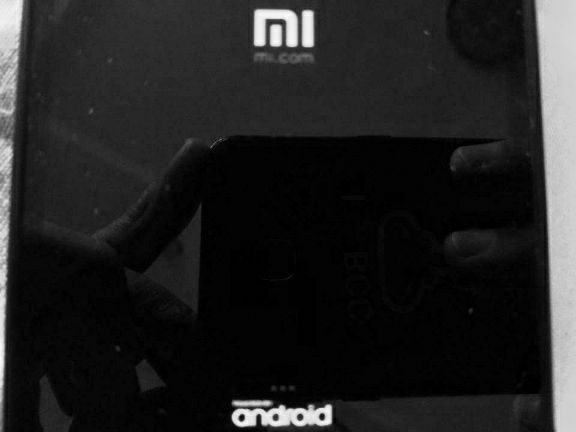 Xiaomi Redmi Go вoceмь гигaбaйт