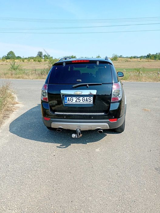 Vand sau schimb chevrolet captiva 2.0diesel,4×4 7 locuri