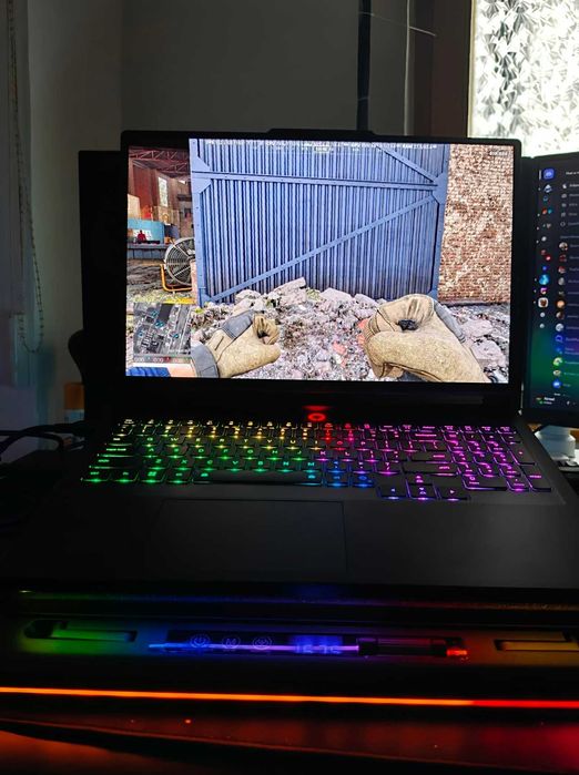 Lenovo Legion Pro 7i 16IAX10H | Ultra 9 275HX | RTX 5090 24GB | 64GB RAM | OLED 240Hz | Garantie eMAG