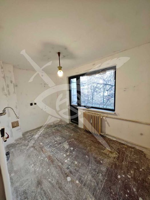 Продава се Тристаен апартамент в София, Лозенец - 86 кв.м за 2254 €/кв.м - Снимка #2