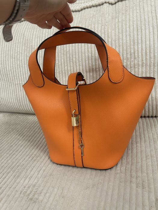 Дамска чанта 15€