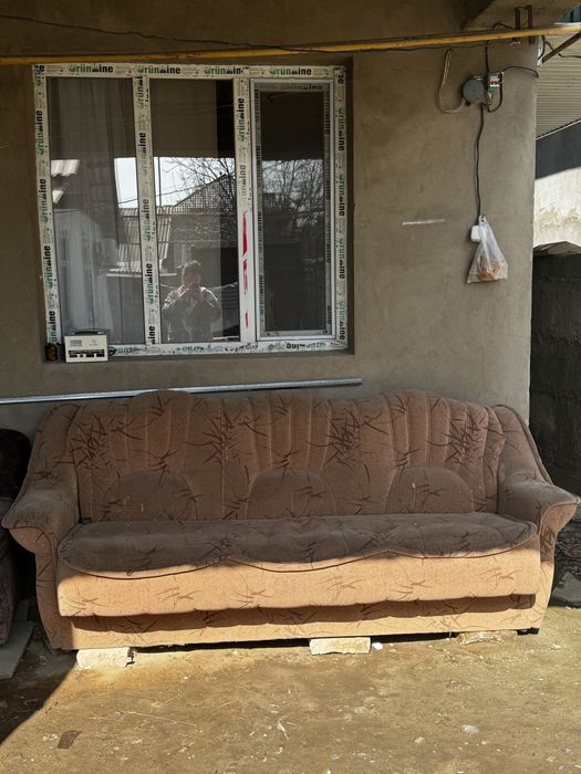 Диван б/у 10.000 тг