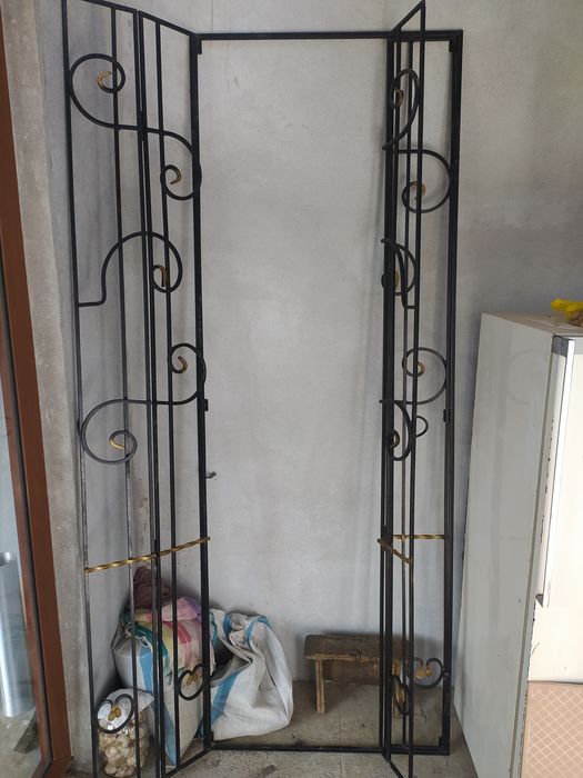 Решетка для двери