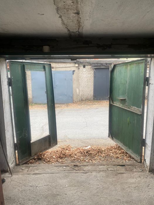 Продам гараж Автомобилист КСК