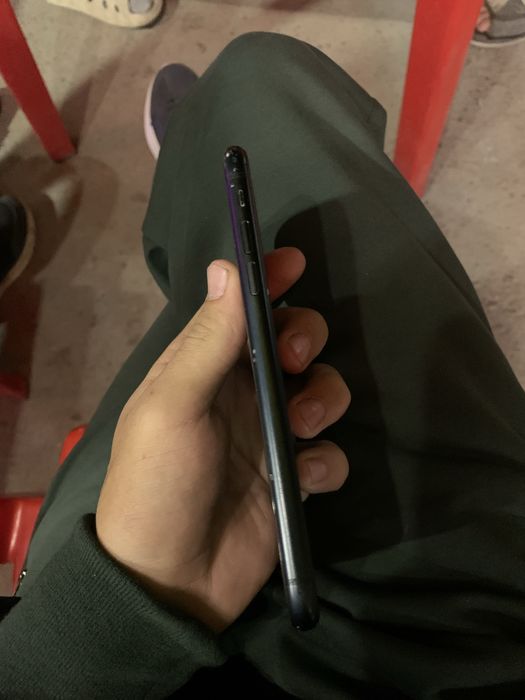 Sotiladi Iphone xr