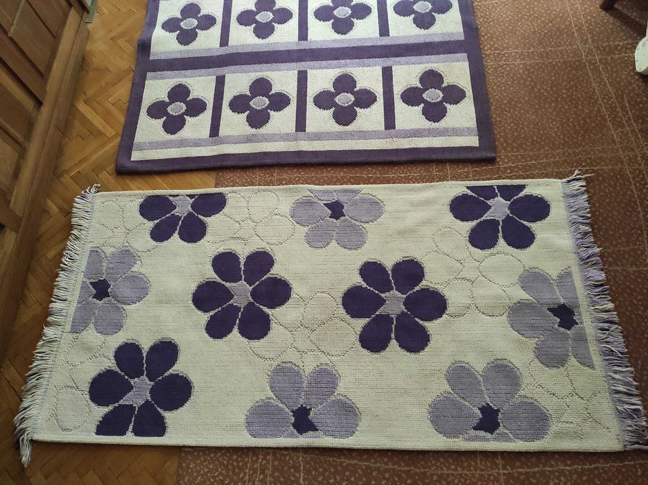 Три броя модерни килими в екрю и лилаво, 120/165 и 75/145 см