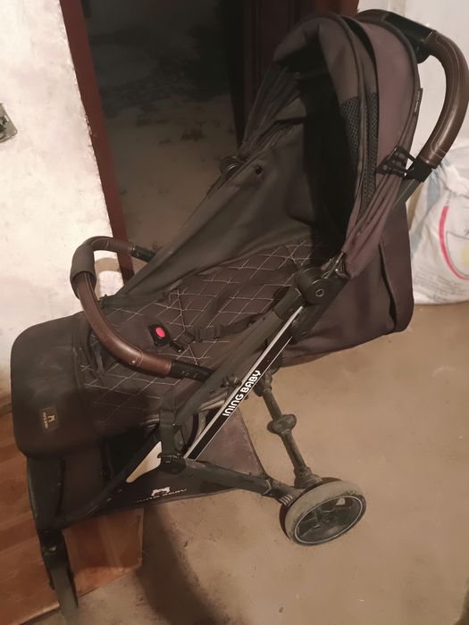 Каляска  в хорошем состояние