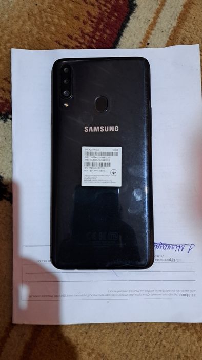 SamsungSM-A207F qora