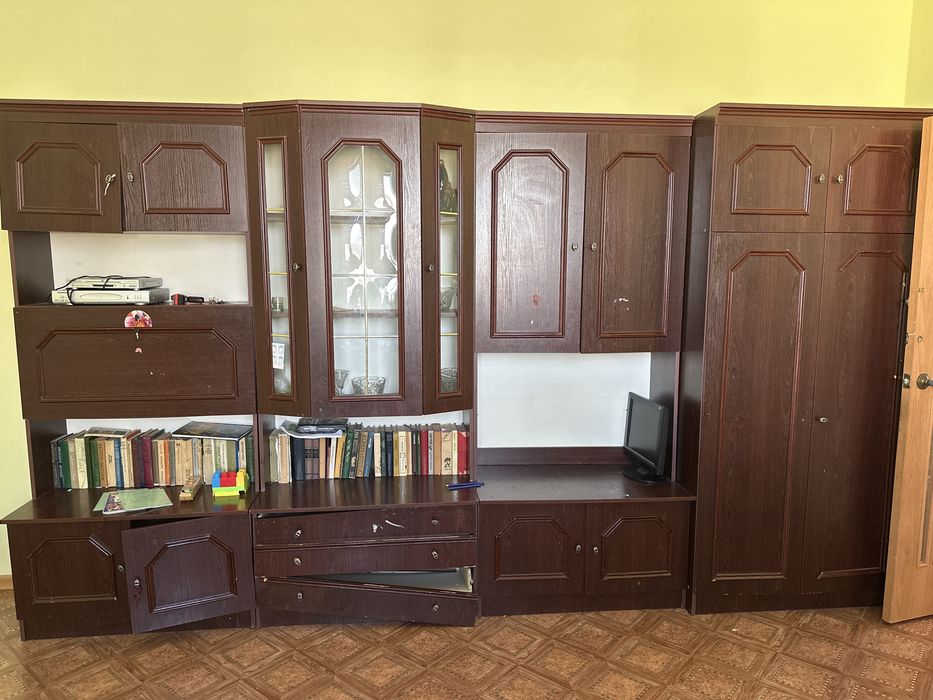 Мебель продется 5000тг срочно