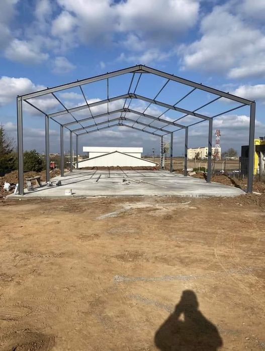 Vând hală metalică 12x40x4