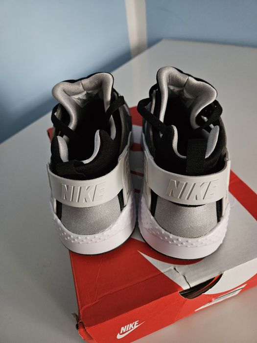 Adidasi Nike Huarache