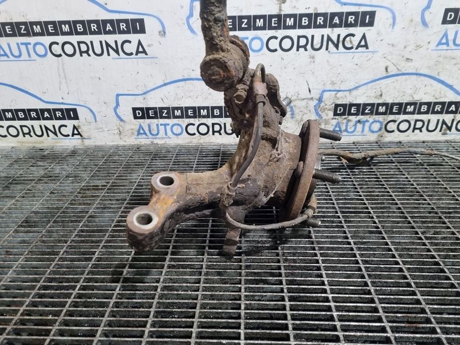 Fuzeta stanga fata Toyota RAV 4 II 2.0 Benzina 2002 - 2006 Manuala 5 Trepte 1AZ - FE ...
