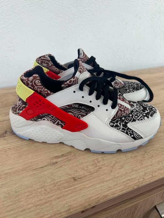 Nike Huarache стил маратонки – №38.5 (отговарят на 36/37) – отлично състояние