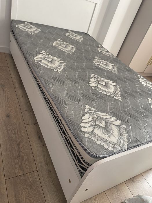 Кровать полуторка