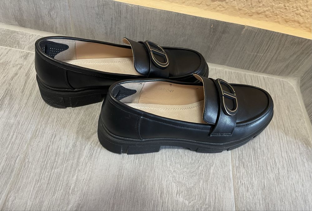 Дамски елегантни лоуфъри