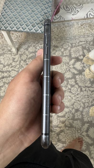 Продам Айфон 11 64 гб