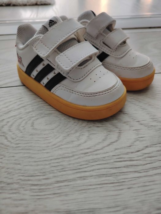 Adiasi Adidas Miki Mouse