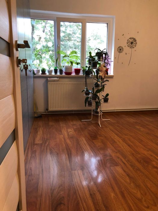 Vând apartament 3 camere decomandate , bilateral, etaj 2/4, zona Brazdă/bld Dacia, bloc 1989, 75.42 mp