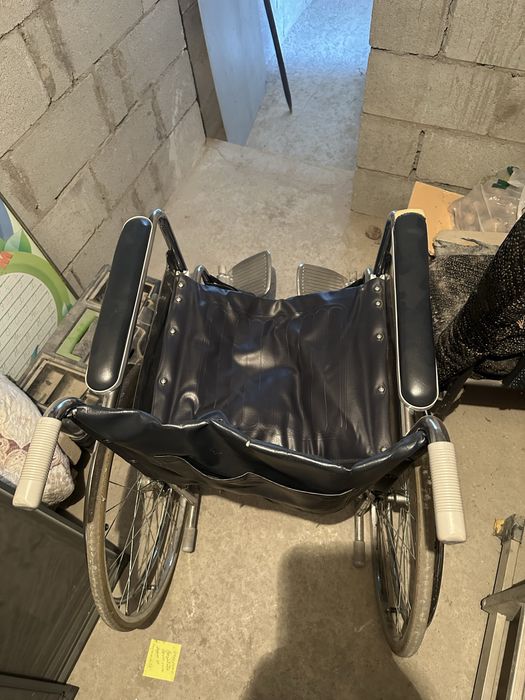 Инвалидная коляска