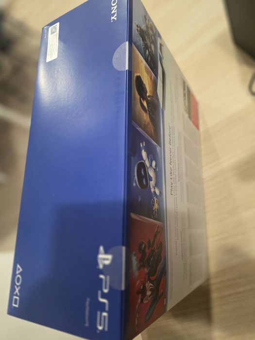 Vindem Playstation 5 sigilat Slim 1TB Disc Ed. Se ofera factura cu TVA