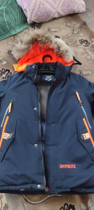 Продав куртку зимнюю детскую