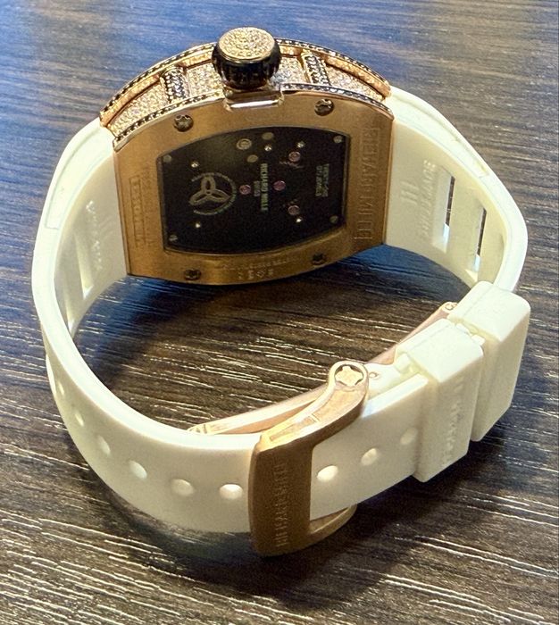 Уникален дамски часовник Richard Mille