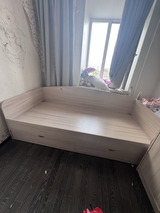 кровать односпальная