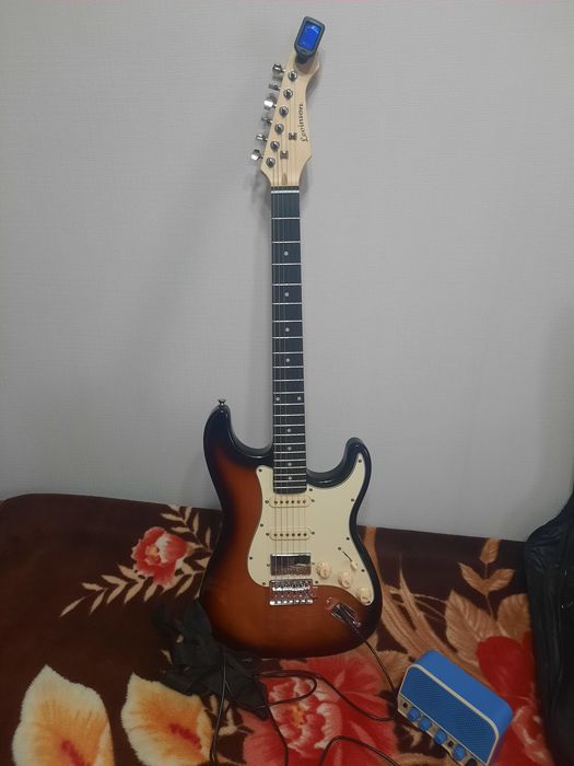 Электрогитара Levinson Stratocaster