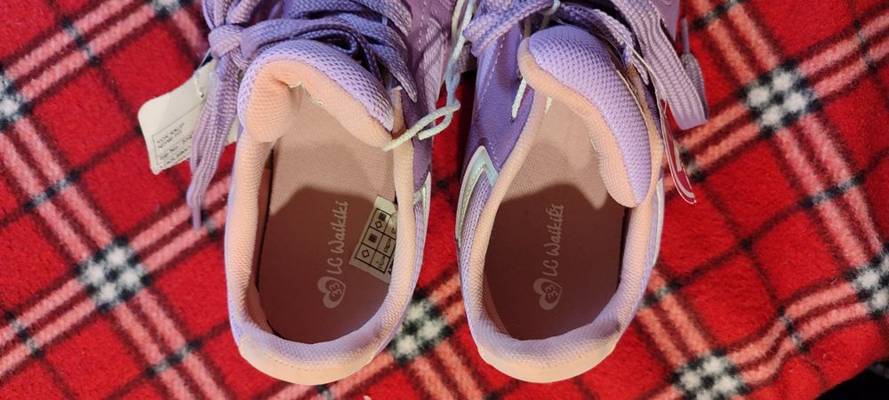 Кроссовки Waikiki