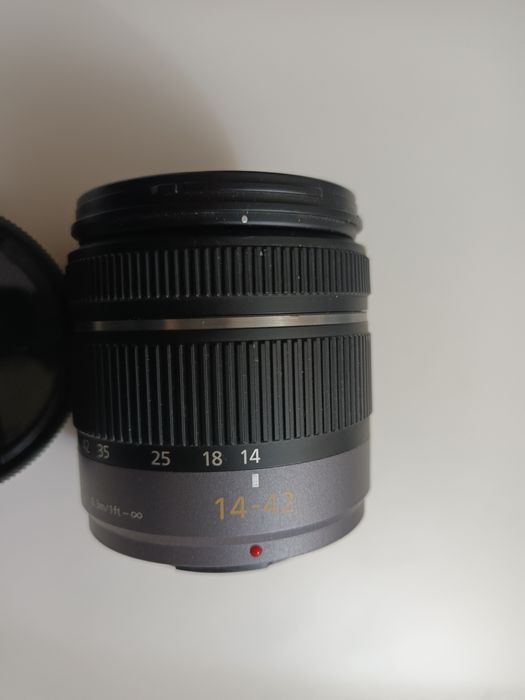 Vand Obiective Olympus si Panasonic 14-42