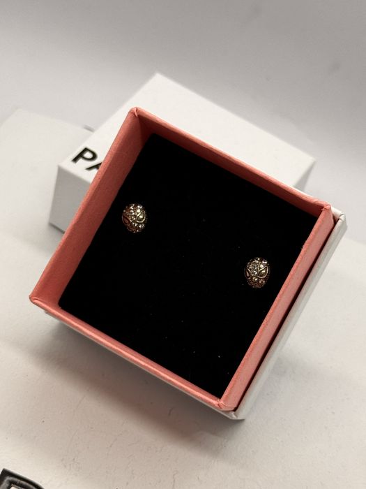 Пандора обеци Pandora