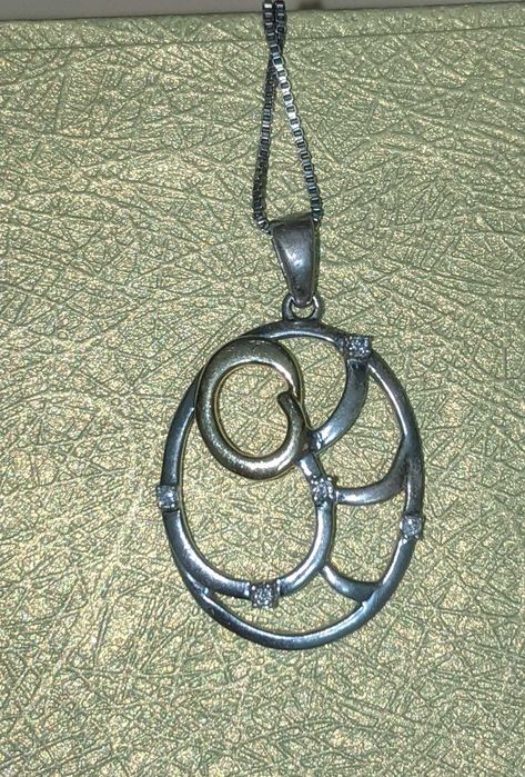 Бриллиантовый кулон в виде скорпиона