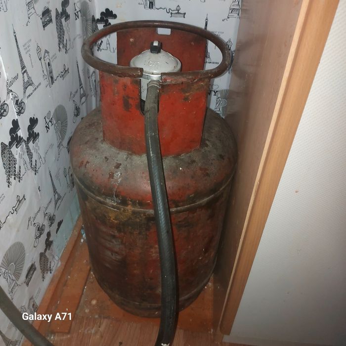 Продам плиту с газовый баллон