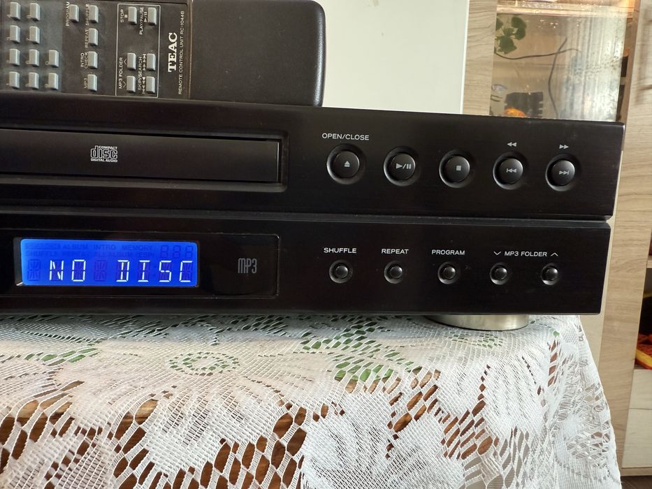 Teac CD-P1260 player MP3