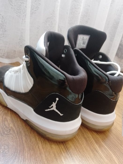 Продам Jordan Max Aura 1