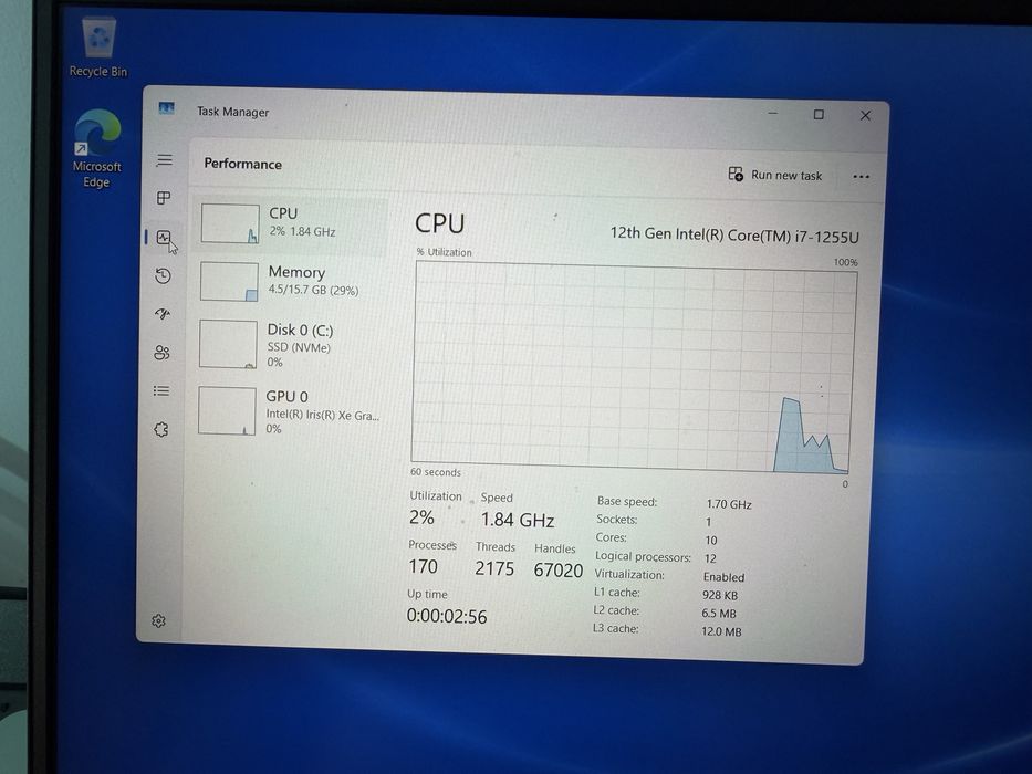 Laptop Dell Vostro 3520 / i7-1255U / 16GB RAM / 512GB SSD / Win 11 Pro / 120Hz