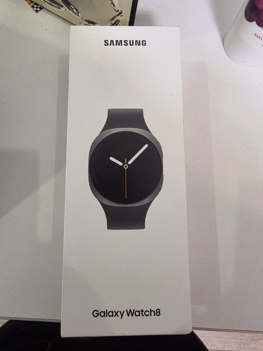 Samsung galaxy watch 8 LTE Нов
