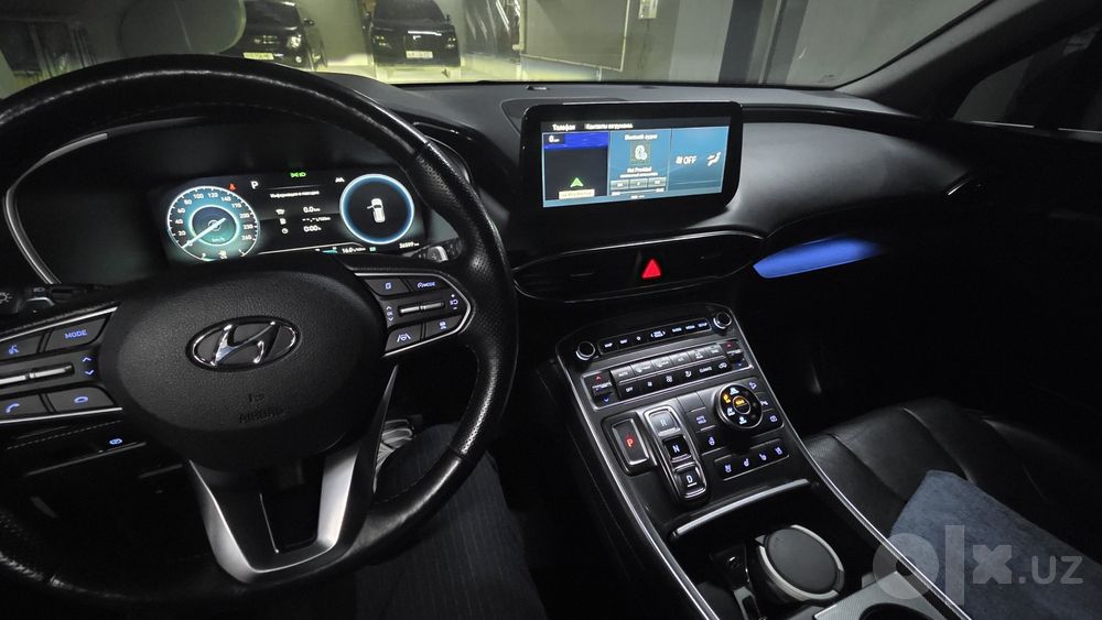 Автомобиль Hyundai "Santa Fe" 2023