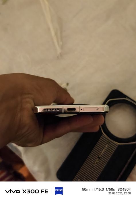 Vivo x200 pro 256 white