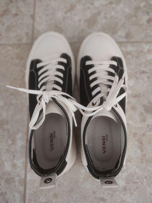 Продам кеды на летний период!