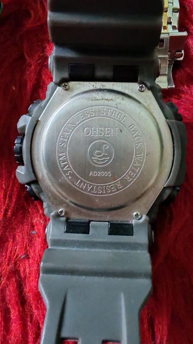 Мъжки часовници няколко модела