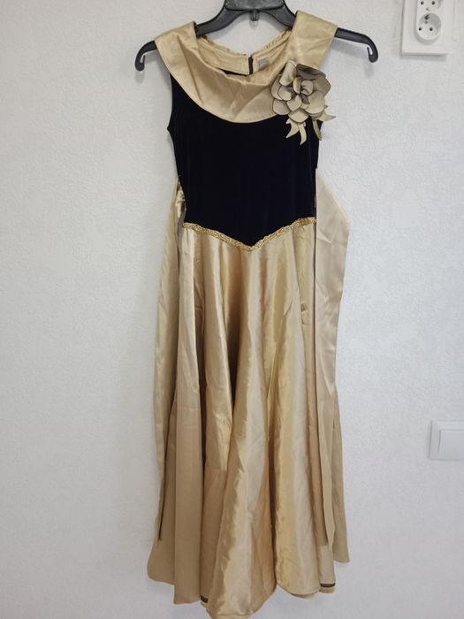 Продам детское вечернее платье