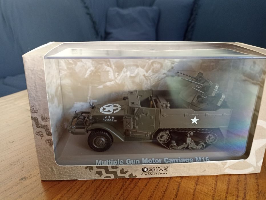 Камиони в мащаб 1 / 43