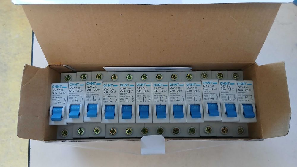 Автоматичен предпазител DZ-1p 40A на CHINT - 24 бр.