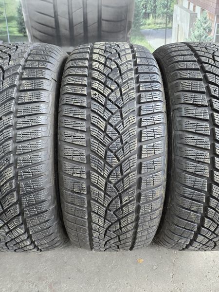 225/50/17 GOODYEAR 4бр