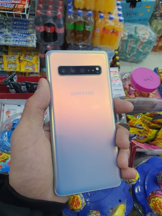 Samsung S10 5G 256Gb продам