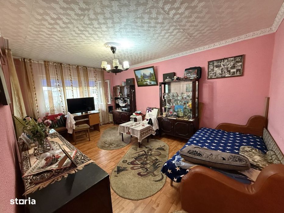 Apartament, 2 camere, 54 mp, decomandat, Rovine, Zona Cofetaria Damari