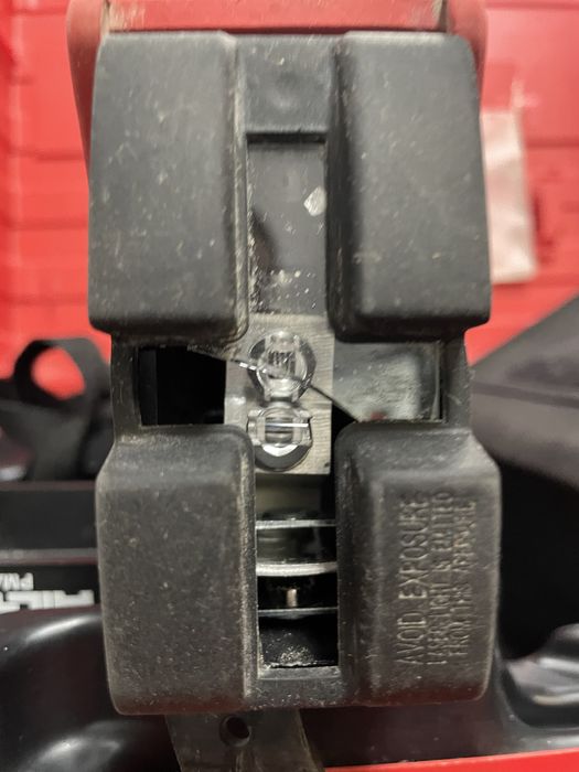 Линеен лазер-Hilti PLM32