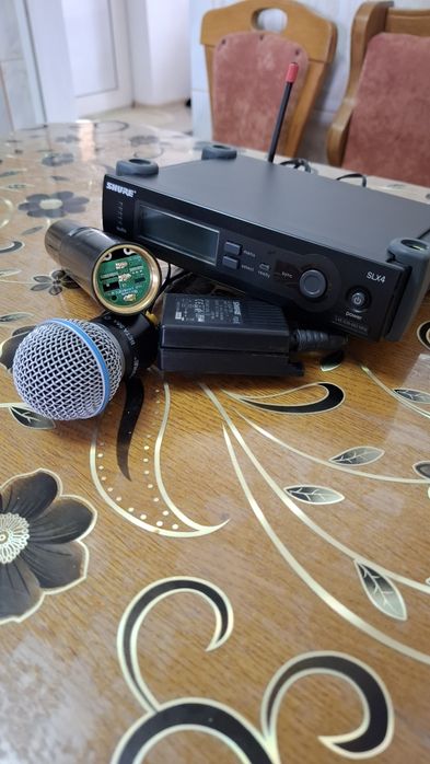 Vand microfon Shure SLX cu beta 58